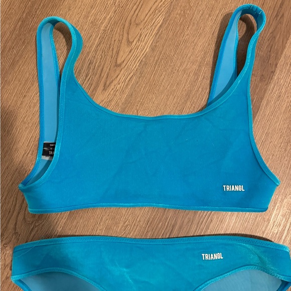 TRIANGL bikini - Picture 2 of 3